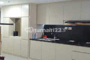 Nice ready-to-occupy apartment in Breeze Bintaro Nice ready-to-occupy apartment in Breeze Bintaro
