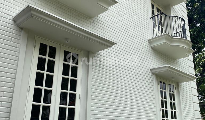 Dijual Rumah American Classic di Tanah Kusir, Pondok Indah