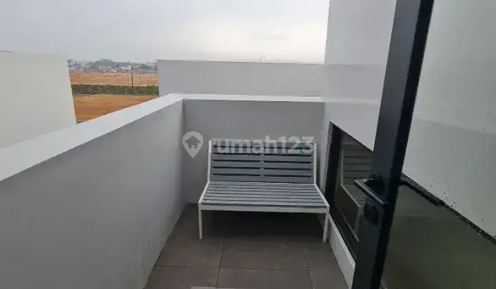 Rumah Summarecon Tangerang View Danau, Dekat Toll 2, 3 Lantai Havena Briza 2