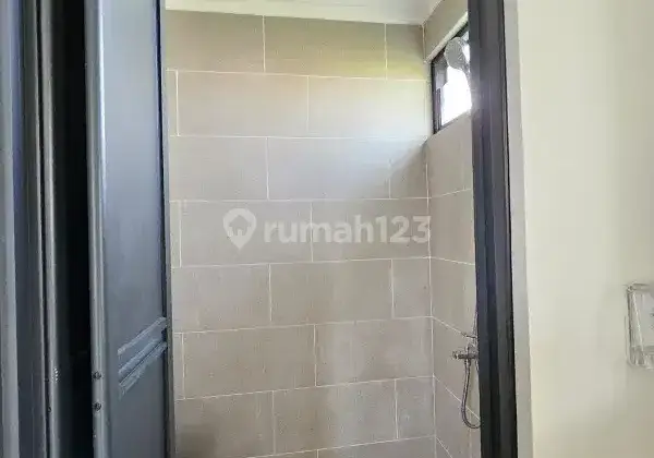 Rumah Free Ppn Cluster Leonora Summarecon Gading Serpong 1,9man 2