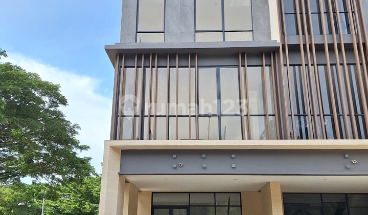 Posisi Hoek Ruko Ramai 24 Jam Free Lift 4 Lantai Ruko Cascade Sinarmasland