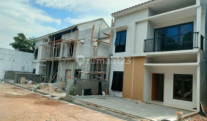 Rumah di jatibening harga 1 miliyaran 2 Lantai 2