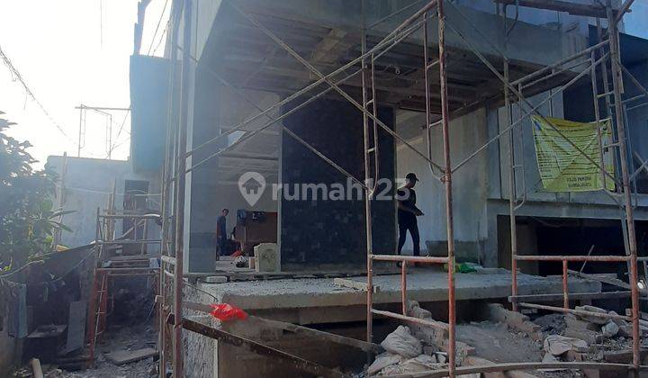 Di jual rumah mewah on proses di duren sawit 3 Lantai SHM Baru 2