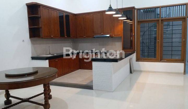 RUMAH TINGGAL ANGKAT KOPER LOKASI PREMIUM DI SEMARANG BARAT 2