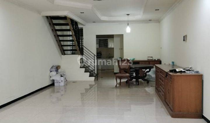  Rumah Disewa Cempaka Putih, Semi Furnish, Luas 90 Meter, Kode :20605 Jn 2