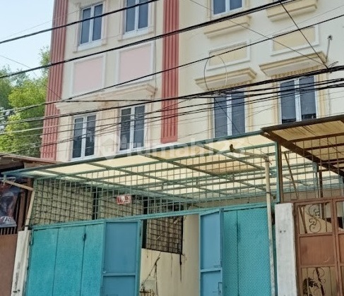 Ruko Dijual Kebon Jeruk, Luas 5x18 Meter, Kode :21415 Jn