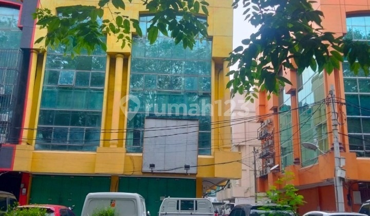 Ruko Disewa Sunter, Luas 10,5x17 Meter, Kode :21272 Br