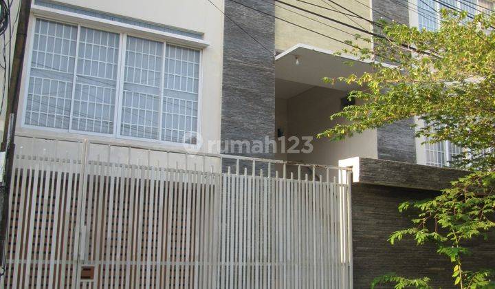 Kode 10578 Si , Disewa Rumah Sunter, Luas 133 M2,jakarta Utara 1