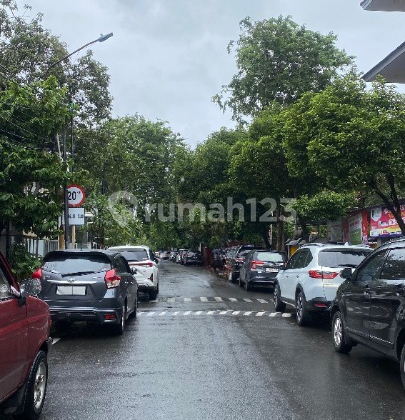 Dijual Rumah Pulomas, Strategis, Luas 5X22,8 Meter, Kode :21551 Yn/Wb 2