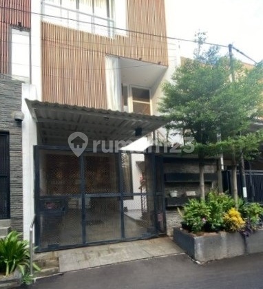   Rumah Dijual Sunter, Luas 5,5x14 Meter, Kode :21175 Ha