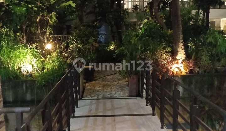 Dijual Rumah Kemayoran, Semi Furnish, Luas 9X17 Meter, Kode :16688 Js 2