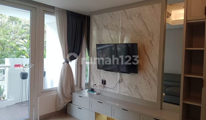 Apartemen Disewa The Royale Springhill, Full Furnish, Luas 79 Meter, Kode :21114 Js Apartemen Disewa The Royale Springhill, Full Furnish, Luas 79 Meter, Kode :21114 Js
