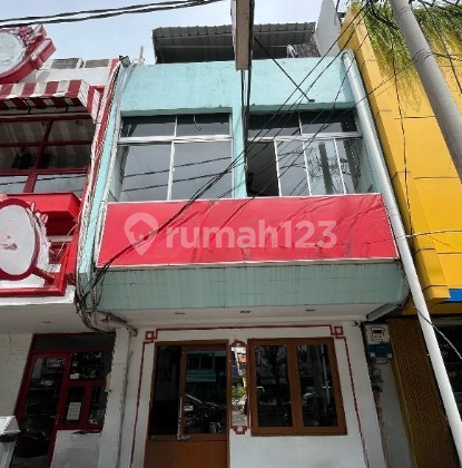 Shop House for Rent in Kelapa Gading, Strategic Location, Size 4.5x15 Meters, Code: 20680 Br/Ad Shop House for Rent in Kelapa Gading, Strategic Location, Size 4.5x15 Meters, Code: 20680 Br/Ad