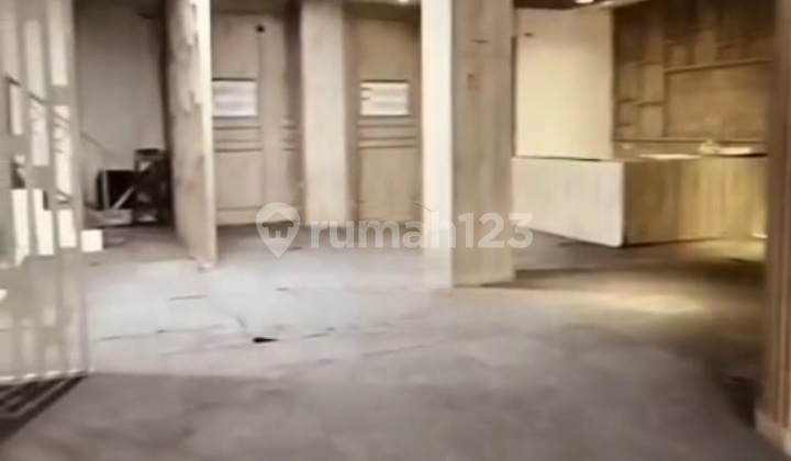  Ruko Dijual/Disewa Kelapa Gading, Strategis, Luas 10x20 Meter, Kode :20390 Dj