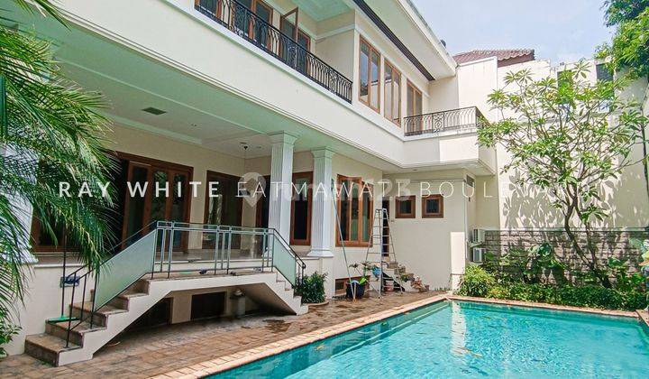 RUMAH MEGAH SIAP HUNI LINGKUNGAN ELITE DEKAT BUKIT GOLF PONDOK INDAH 2