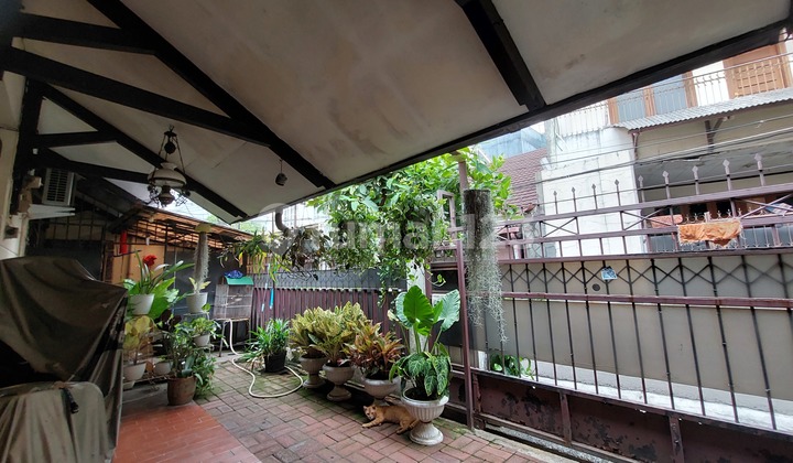 Rumah Kontemporer 1 Lantai Area Pusat Bisnis Benhill Jakpus 2