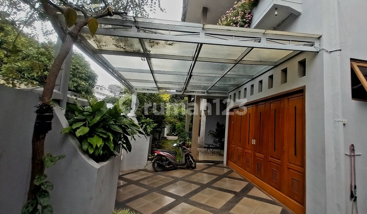 Rumah Bagus Lingkungan Elite Dan Strategis Area Mampang Prapatan 