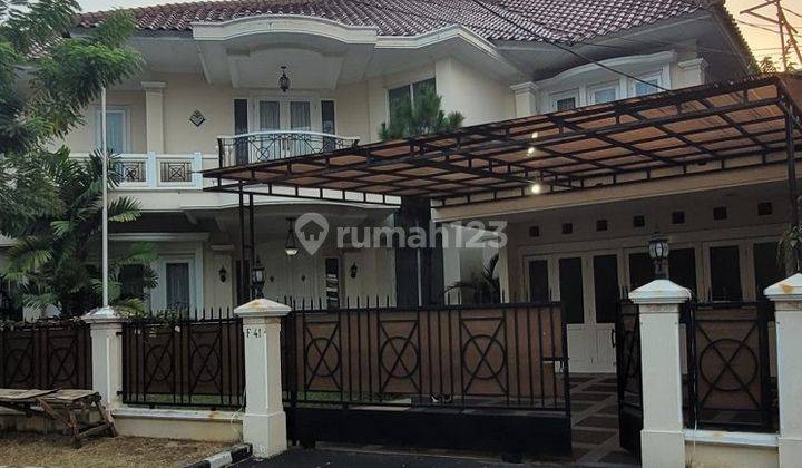 Rumah Kokoh Dan Nyaman Dalam Komplek Exclusive dekat Mrt 1