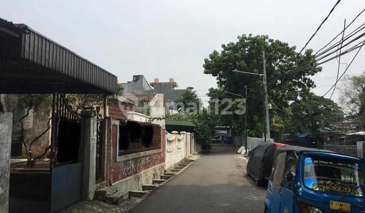 Rumah Hitung Tanah Area Bebas Banjir di Tomang, Jakbar Rumah Hitung Tanah Area Bebas Banjir di Tomang, Jakbar