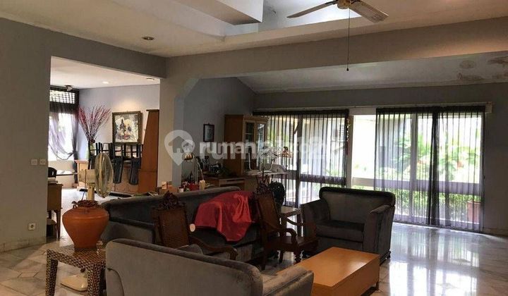 Affordable house behind WTC Sudirman 2