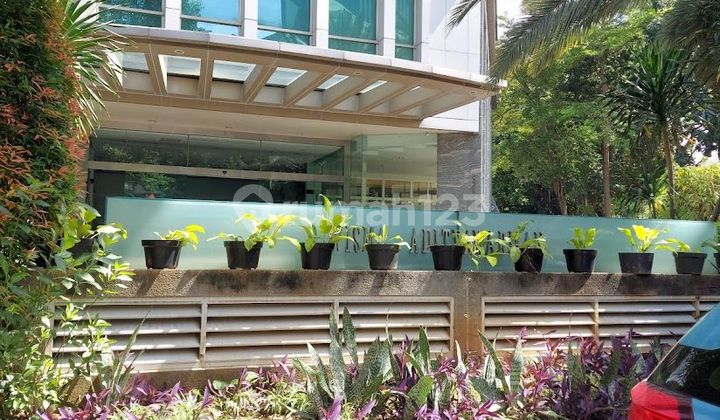 Modern 7-story office building in the elite Kebayoran Baru area Modern 7-story office building in the elite Kebayoran Baru area