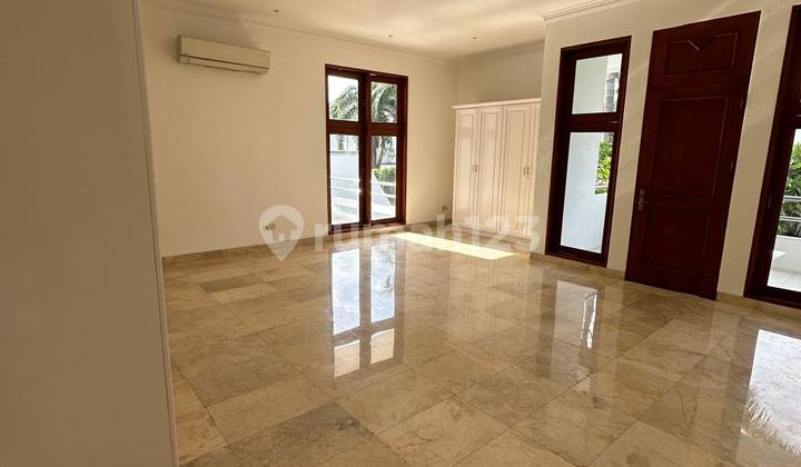 Rumah Nyaman Dalam Komplek Elite Permata Hijau Dekat Senayan 2