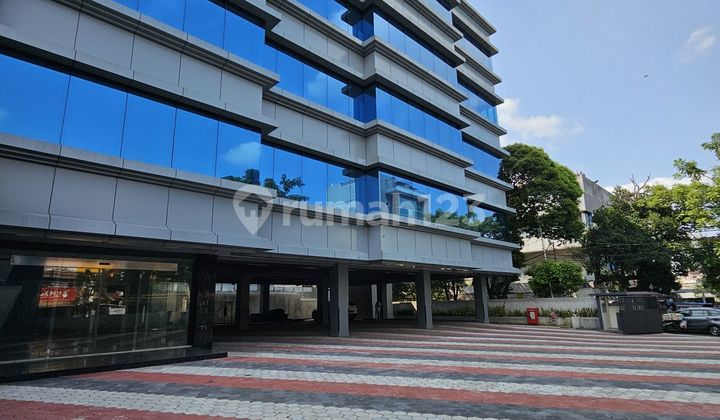 6-story building with lift facilities, spacious parking near Pondok Indah