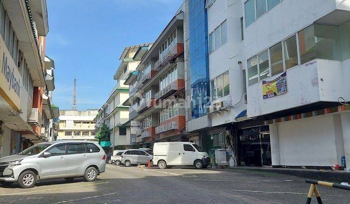 Kebayoran Baru- For Rent Ruko Gandeng Mewah Dalam Komplek  1