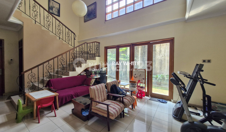 Rumah Siap Huni 2 Lantai Layout Lega Lokasi Premium Jakarta Selatan 2