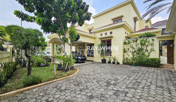 Rumah Bagus Nyaman,dekat Blok M & Pondok Indah