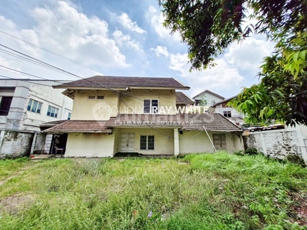 Rumah hitung tanah area komersial kemang timur raya , jaksel 