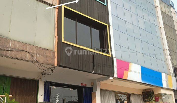 Ruko 3,5lantai kondisi rapi dan menguntungkan di area arteri pondok indah  1