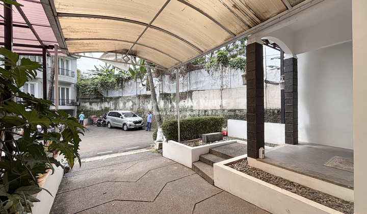 Rumah 2 Lantai dalam Townhouse Area Lebak Bulus 2