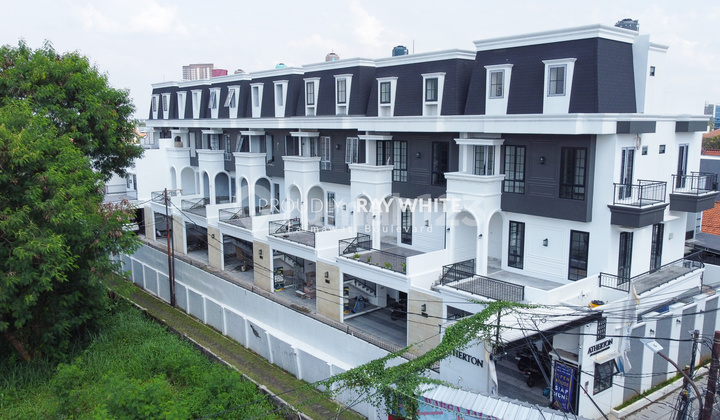 Brand New Townhouse in Pejaten Only 4 Units Left