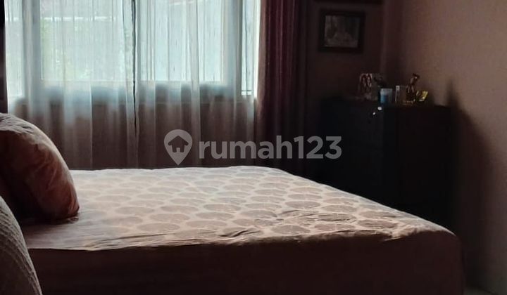 Rumah Dijual 2 Lt Dikomplek Jatimakmurakmur 2