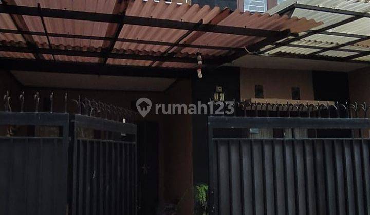 Rumah 2 lantaj di pondok kelapa jakarta tomur 1