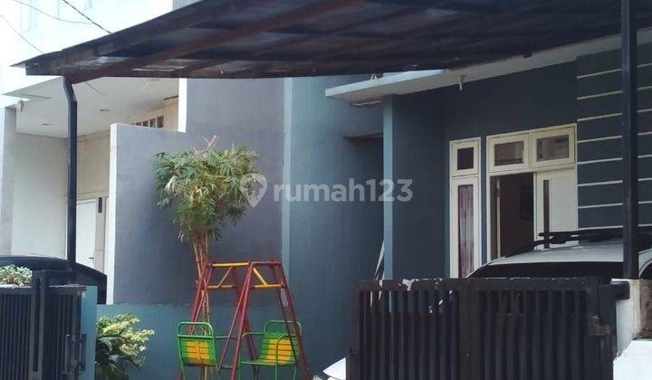 Rumah 2 lantai di pondok kelapa 1