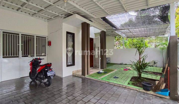 Rumah 2 lantai bagus siap huni  2