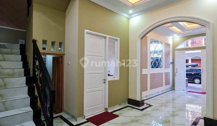 Rumah Cantik 2 Lantai.di.jagakarsa Dekat Tb Simatupang  2