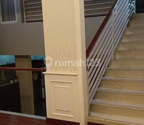 Rumah Asri 2 Lt Siap Huni Kebayoran Village Bintaro Jaya Sektor 7  2