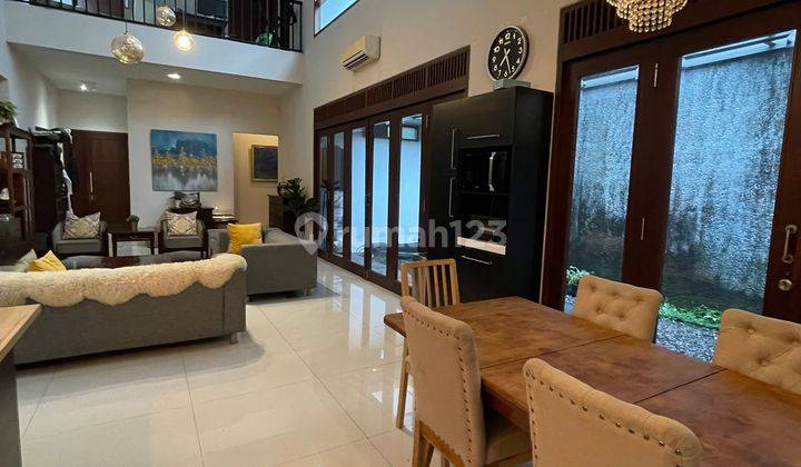 Rumah Dekat Mayestik Kebayoran Baru. 1
