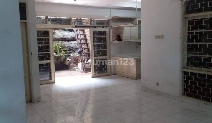Rumah Hook Lokasi Strategis Di Turangga Buah Batu  1