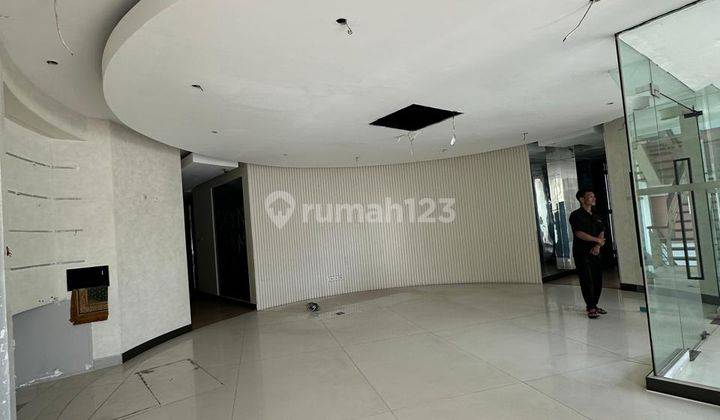 Gedung Senopati, Ideal Usaha Dengan Basement Dan Parkir Luas 1