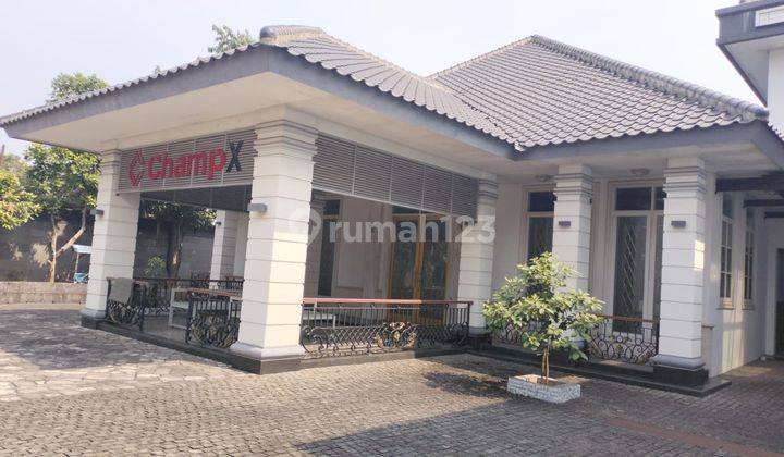 Rumah Serta Kantor Mewah 2 Lantai, Kolam Renang di Pondok Labu 2