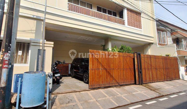 Rumah Di Cempaka Putih Siap Huni Dg Kolam Renang Dan Roof Top 2