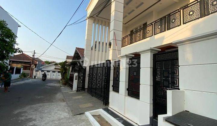 Rumah  Cantik Baru dan Mewah di Pulo Gebang 2