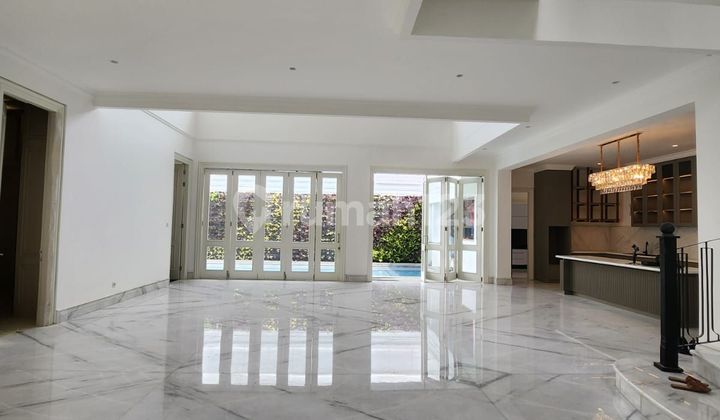 Rumah Baru Mewah 2 Lantai dengan Kolam Renang di Menteng Jakarta Pusat 2