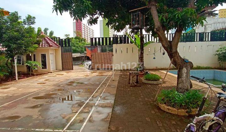 Rumah Dengan Kolam Renang Di Kav. D P R D Penggilingan Jakarta Timur 2
