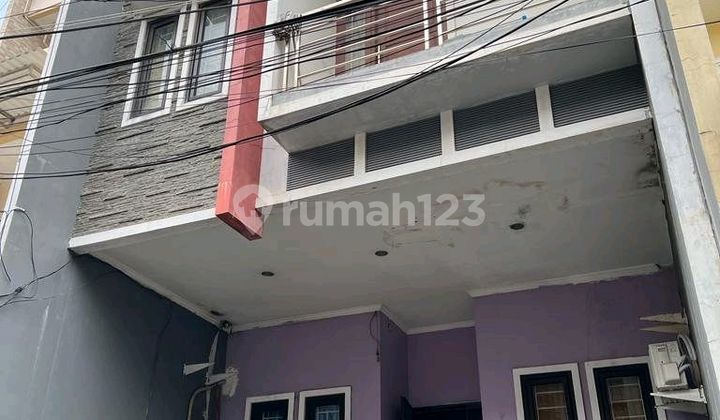 12-Room Boarding House Fully Occupied Kelapa Gading North Jakarta 12-Room Boarding House Fully Occupied Kelapa Gading North Jakarta