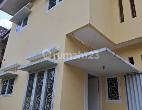 Rumah Siap Huni 2 Lantai di Citra Gran Cibubur Rumah Siap Huni 2 Lantai di Citra Gran Cibubur